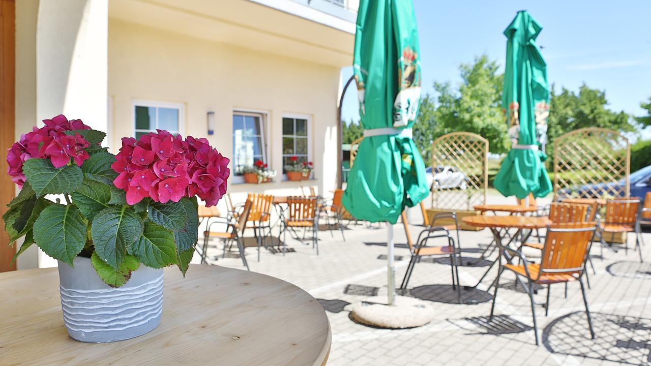 Hotel Alznauer Hof Gomaringen Екстериор снимка