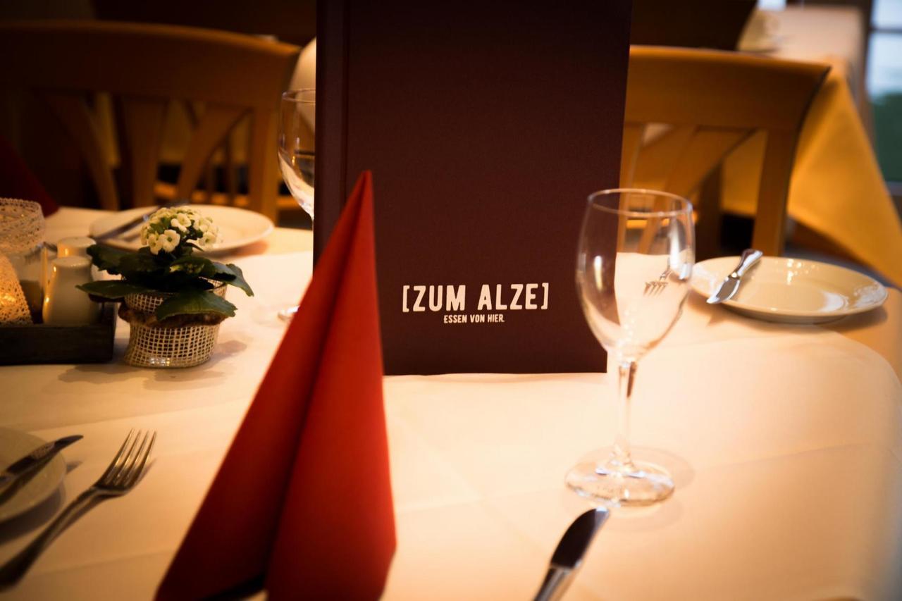 Hotel Alznauer Hof Gomaringen Екстериор снимка